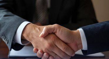 Notícias - Adufg-Sindicato divulga horários de atendimento do GEM a docentes aposentados(as)