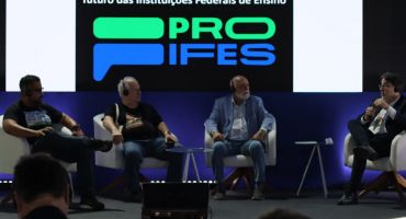 Notícias - Adufg-Sindicato e Proifes-Federação debatem financiamento da ciência e futuro das instituições federais na 78ª SBPC