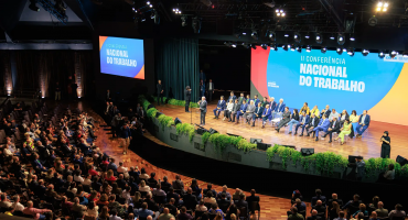 Notícias - Adufg-Sindicato marca presença na II Conferência Nacional do Trabalho