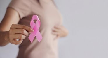 Adufg terá programação especial no mês de prevenção ao câncer de mama