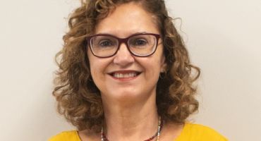 Artigo da presidenta do Adufg-Sindicato, Geovana Reis, é publicado no Jornal Opção
