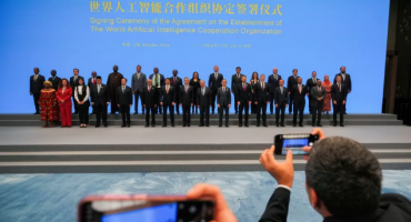 Notícias - Brasil e outros 28 países criam órgão global de IA na China