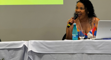 Notícias - Diretora de Assuntos Educacionais e de Carreira do Adufg-Sindicato coordena mesa sobre a carreira EBTT