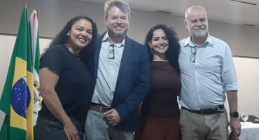 Notícias - Diretoria do Adufg-Sindicato participa da posse da nova gestão do Cepae/UFG
