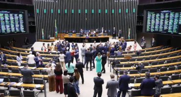 Notícias - Falta de acordo trava pautas no Congresso a uma semana do recesso