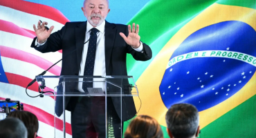 Notícias - Governo Lula colocou limite na tentativa de os EUA interferirem nas eleições brasileiras, avalia especialista