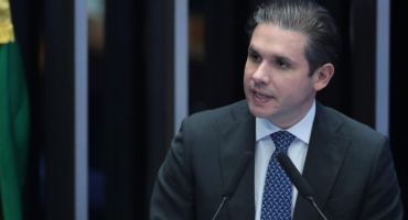 Notícias - Motta quer votar fim da escala de trabalho 6x1 em maio no Plenário
