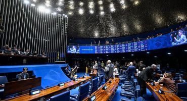 Notícias - Plenário analisa pena maior para violência sexual digital contra criança
