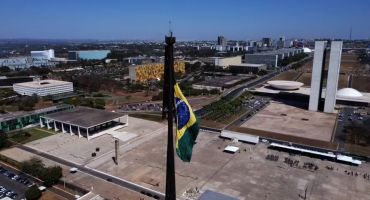 Notícias - Poderes iniciam 2026 dando benefícios para servidores e ampliando gastos