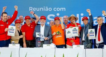 Notícias - Presidente Lula encaminha ao Congresso Nacional proposta que regulamenta negociação coletiva e mandato sindical