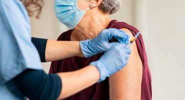 Notícias - Unimed Goiânia inicia campanha de vacinação contra Influenza para usuários a partir de 60 anos