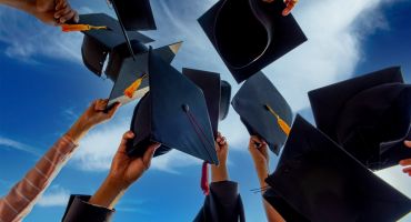 Notícias - Universidades precisam se reinventar na era da inteligência artificial