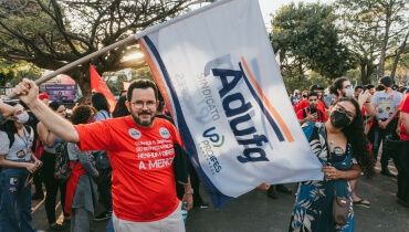 Ato em defesa da democracia e da educação