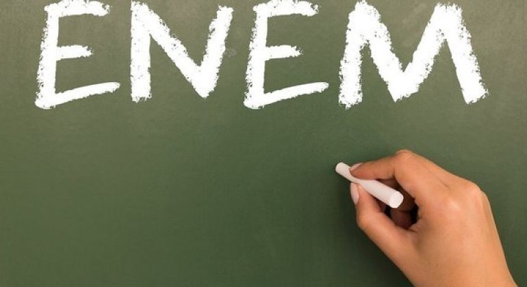 A 13 dias das provas, UNE, Ubes e estudantes pedem adiamento do Enem