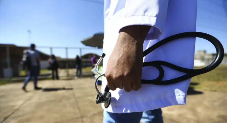 Abertura de cursos de Medicina deve seguir edital do Mais Médicos, decidem ministros do STF