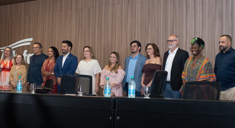 Adufg empossa nova diretoria e Conselho de Representantes para o triênio 2025-2028