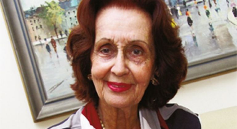 Adufg lamenta morte da professora Moema de Castro