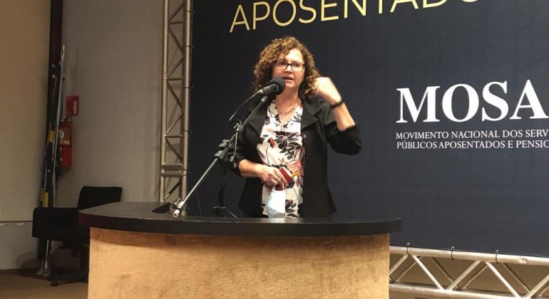 Adufg-Sindicato marca presença em ato em defesa dos servidores públicos, em Brasília