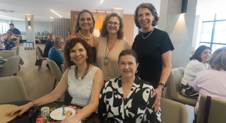Adufg-Sindicato realiza confraternização dos aposentados e coralistas da entidade