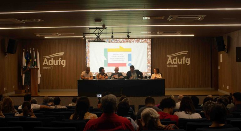 Adufg-Sindicato recebe último debate das Jornadas pela Prevalência das Ideias Democráticas e Progressistas