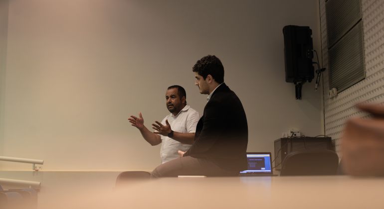 Adufg visita EA e realiza palestra sobre a reforma administrativa e as PECs 186, 187 e 188