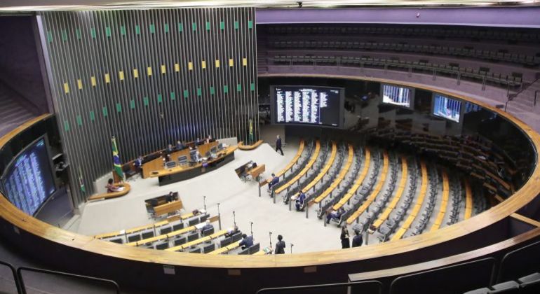 Câmara aprova criação de universidades federais do Esporte e Indígena