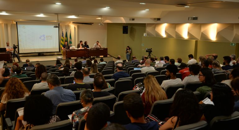 Consuni UFG cria comitê para redação de carta em repúdio ao texto base do Future-se
