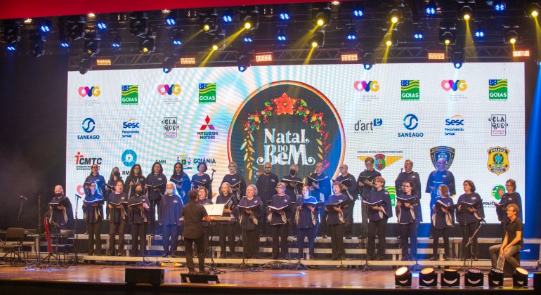 Coral Vozes do Adufg se apresenta no Natal do Bem, em Goiânia