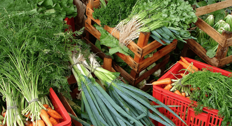 Custo de cesta básica ideal para uma pessoa chega a R$ 432 em abril