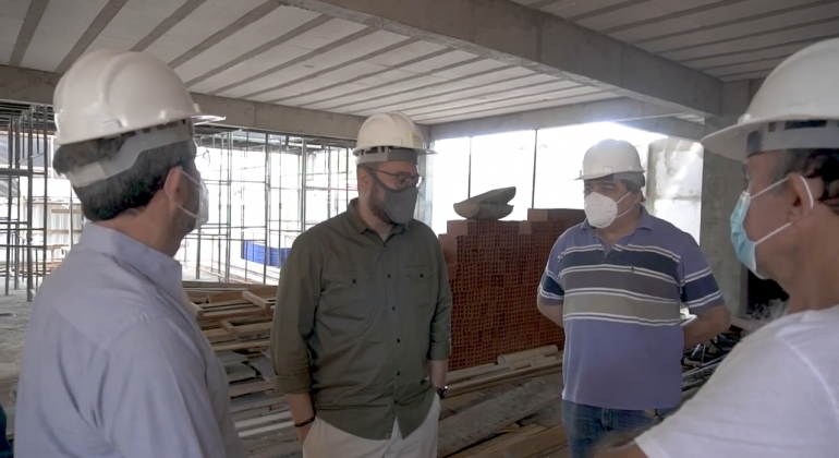 Deputado estadual Virmondes Cruvinel visita obras da nova sede do Adufg-Sindicato