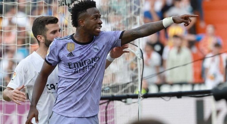 Diretoria do Adufg-Sindicato divulga nota de repúdio contra ataques racistas ao jogador Vinícius Júnior