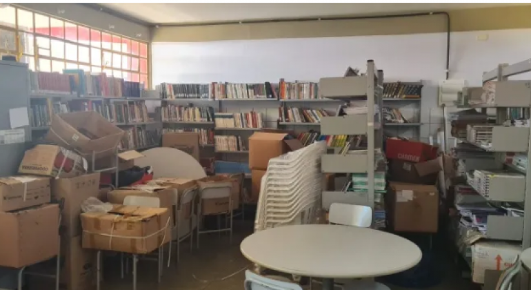 Diretoria do Adufg-Sindicato repudia fechamento de bibliotecas públicas em Goiânia