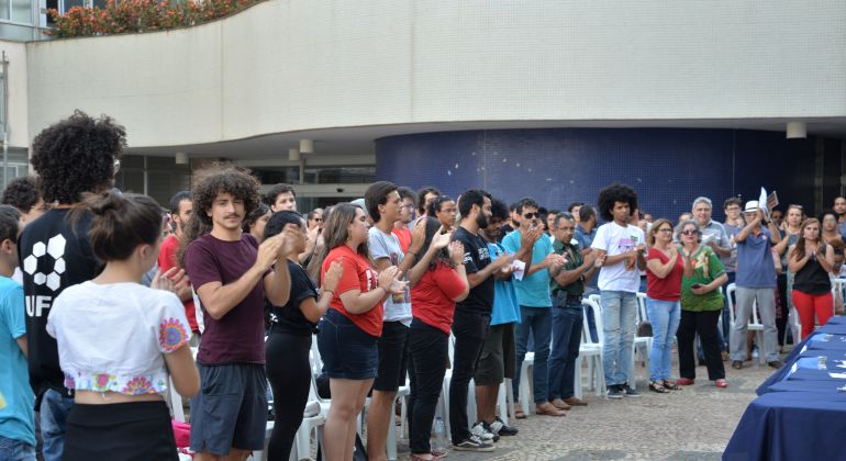 Em Assembleia, comunidade acadêmica da UFG repudia o Programa Future-se
