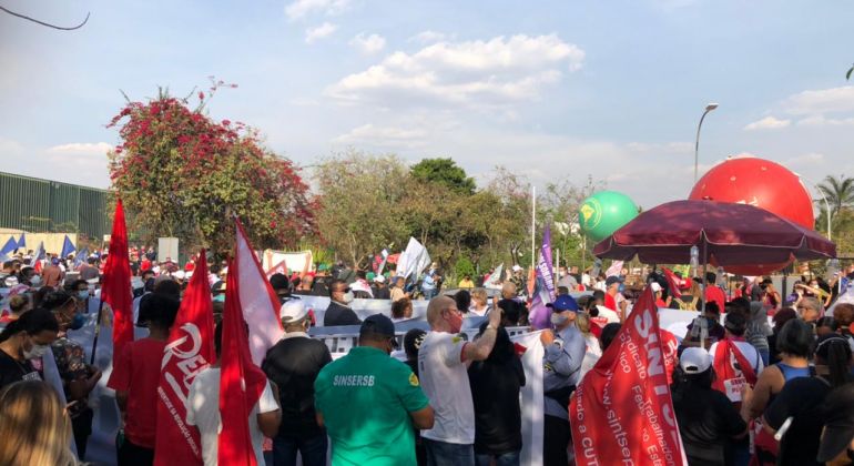 Em Brasília, ato público alerta sobre impactos da reforma administrativa para população que necessita de serviços públicos
