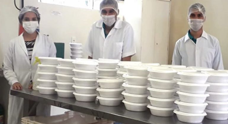 Escola de Agronomia arrecada alimentos para doação