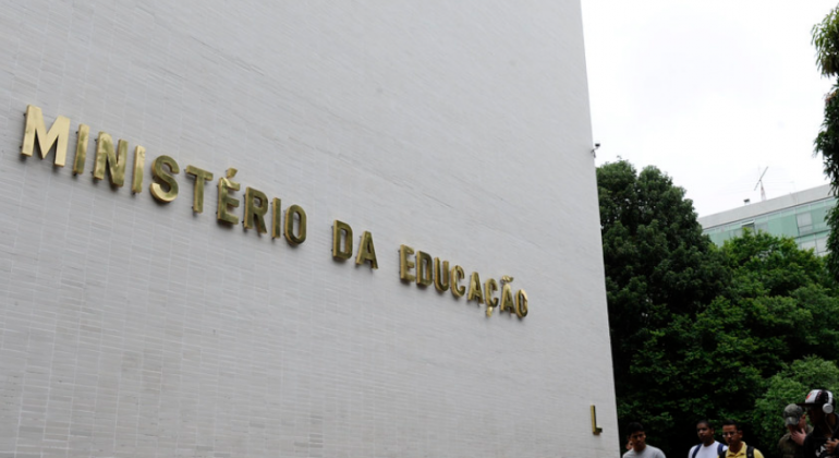 Estadão: