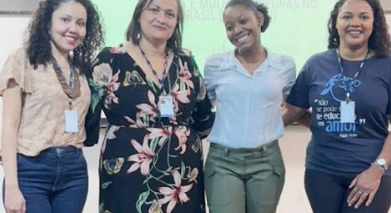 Estudante do Cepae apresenta trabalho com análise das políticas de ações afirmativas na realidade de meninas e mulheres negras no Brasil