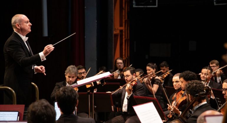 Filarmônica apresenta grandes mestres da música em concerto gratuito