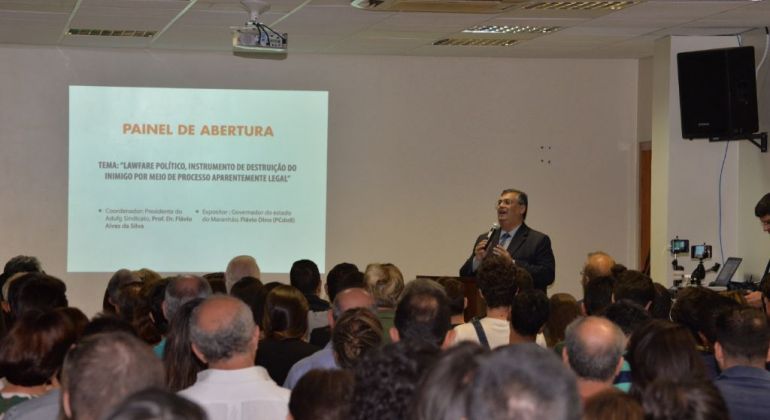 Flávio Dino defende: só existe poder democrático e legítimo se ele for limitado