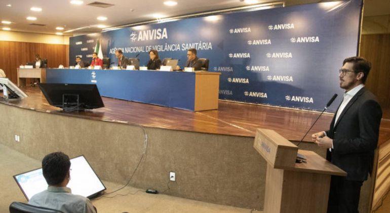 Folha: Veja o que se sabe sobre a vacinação contra a Covid-19 no Brasil