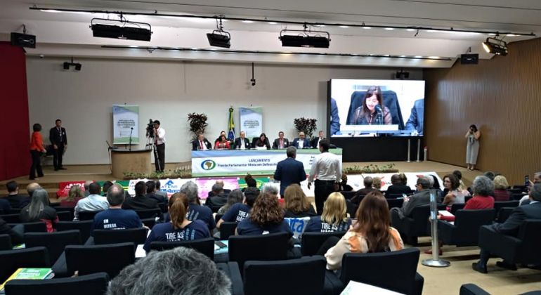 Frente Parlamentar Mista do Serviço Público é relançada na Câmara dos Deputados