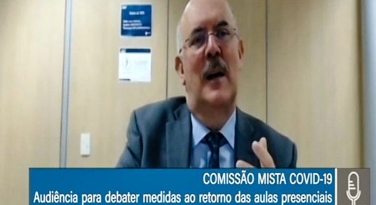 G1: MEC esclarece ao Congresso quais ações foram tomadas na educação durante a pandemia