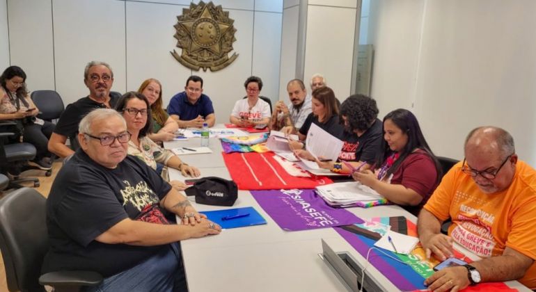 Governo apresenta nova proposta de reajuste para docentes do Magistério Superior