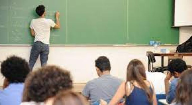 Jovens têm se afastado das carreiras em licenciatura, aponta Enade