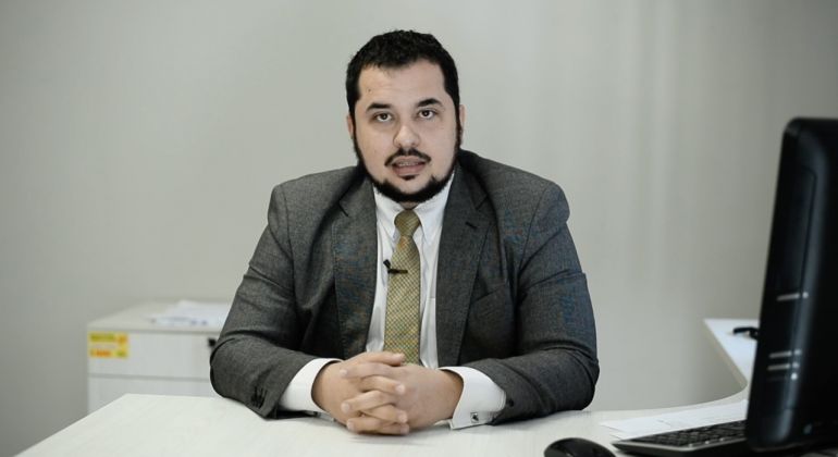 Jurídico Responde aborda reagendamento de férias de docentes