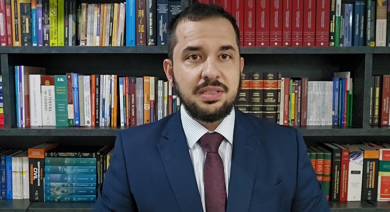 Jurídico Responde: Afastamento para pós-graduação stricto sensu não provoca perda do adicional de insalubridade