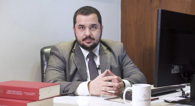 Jurídico Responde: PEC da reforma administrativa pode afetar benefícios dos servidores públicos