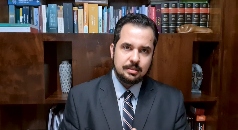 Jurídico Responde: professores podem debater temas ligados às eleições nas universidades?