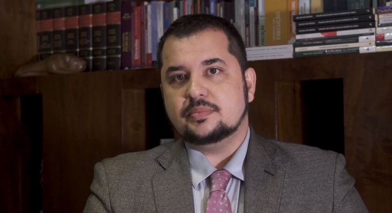 Jurídico Responde: universidades não devem usar imagem de vídeoaulas sem autorização