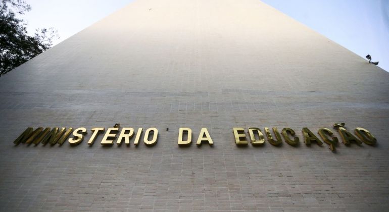 MEC não explica bloqueios e diz que cortes foram notificados pelo Ministério da Economia